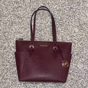 Burgundy Michael kors bag EC
